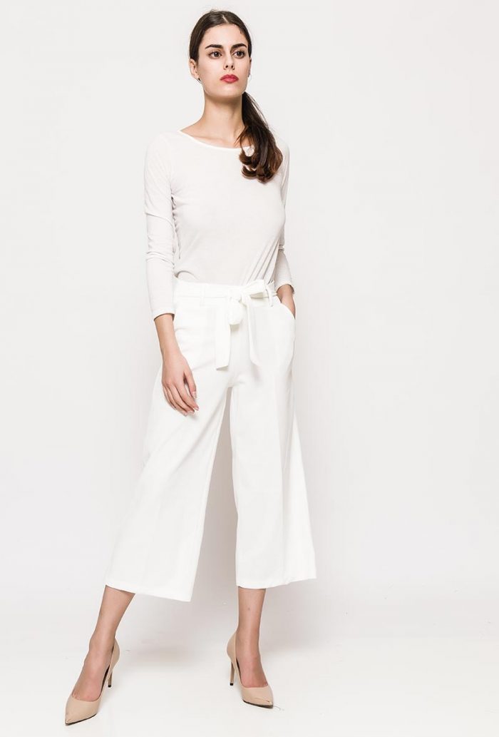 Valkoiset culotte-housut